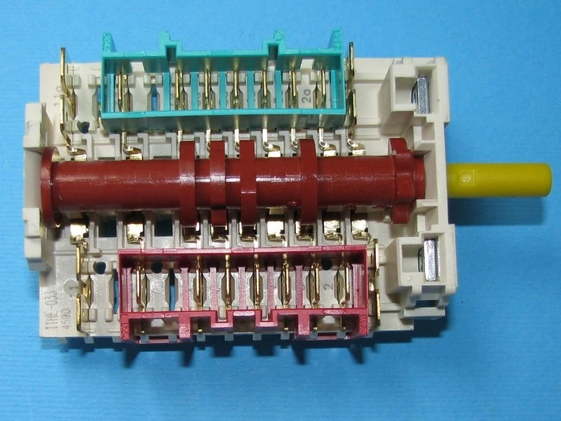 PREKIDAČ RERNE HEC272 alt: 618126